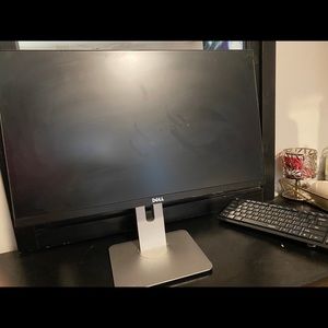 Adjustable monitor & wireless keyboard